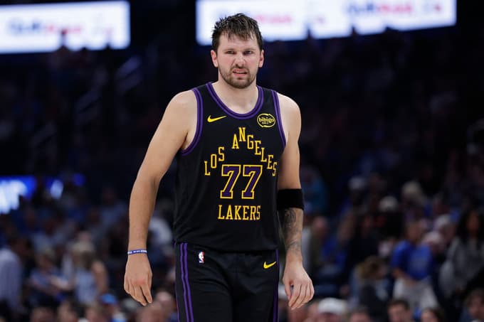Oklahoma nadigrala Los Angeles Lakers s 139:96, Dončić poškodovan