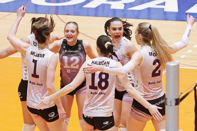 Veselje po napredovanju v finale.