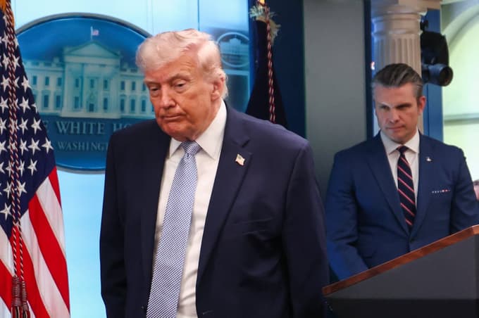 Trump in obrambni minister Pete Hegseth