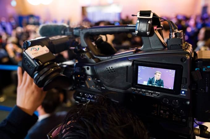 Jasno je le to, da novi predsednik ne bo Emmanuel Macron.