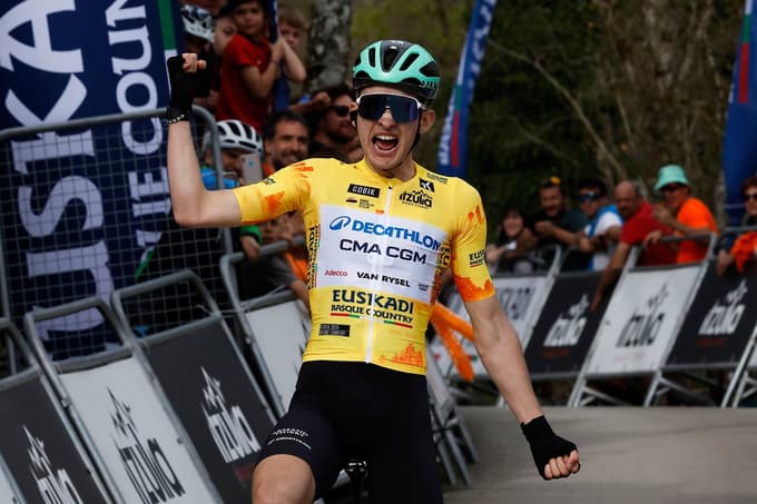 Mladi Francoz je tako slavil v drugi etapi. 