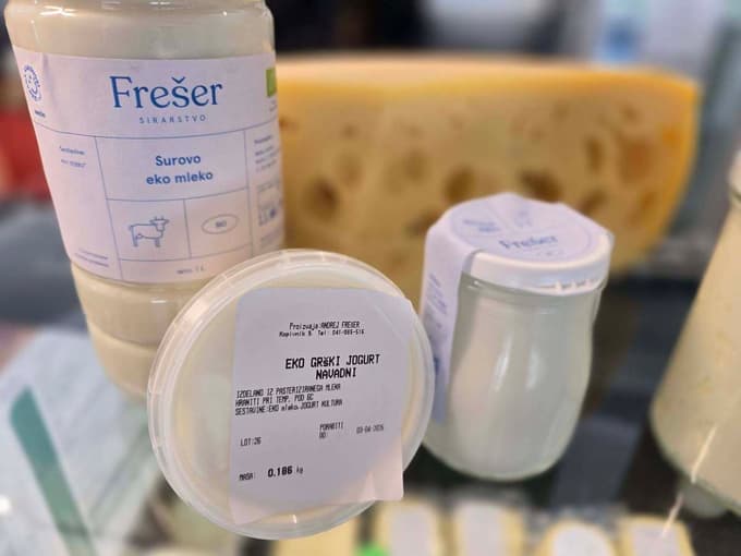Cene na mariborski tržnici: Koliko staneta domači jogurt in kefir?