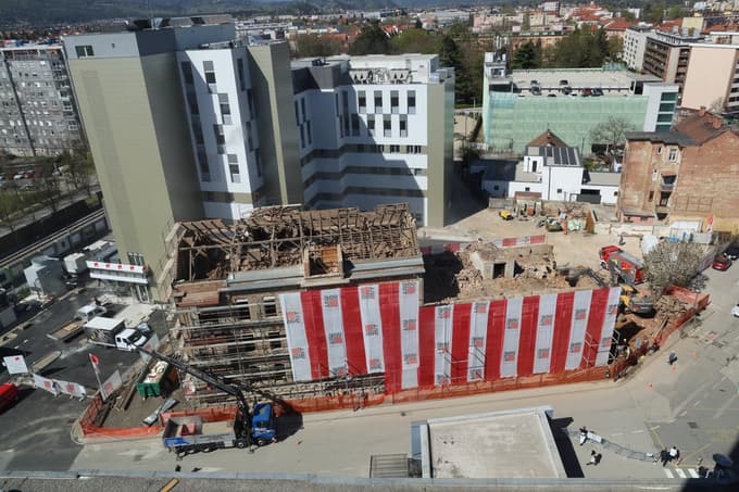 Maribor - UKC Maribor - rušenje stavbe - Masarykova ulica - stavba - zgradba - - -