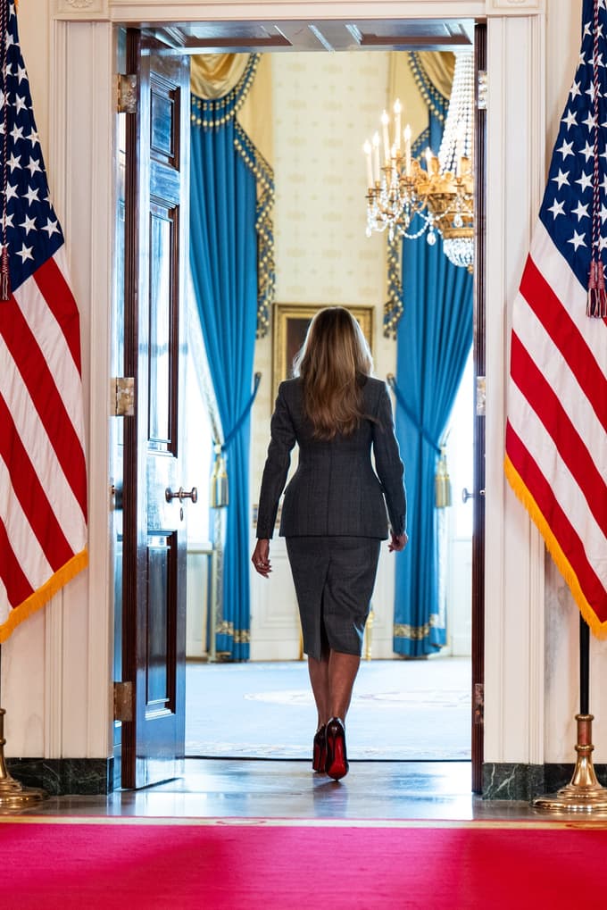 Melania Trump v nepričakovani izjavi: "Laži, ki me povezujejo s sramotnim Jeffreyjem Epsteinom, se morajo danes končati"