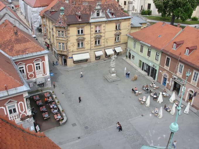 Center mesta se vse bolj prazni.