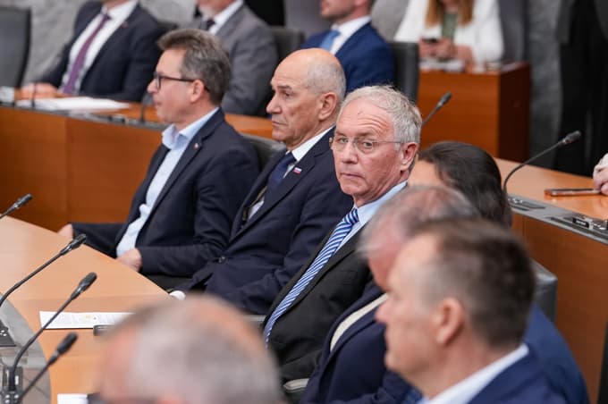 (FOTO) Deseti sklic DZ začel ustanovno sejo, Urška Klakočar Zupančič: "Seveda smo delali tudi napake, vsakdo jih"