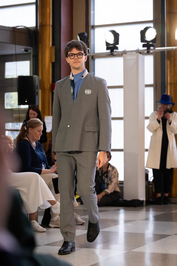 Lan Krebs v uniformi