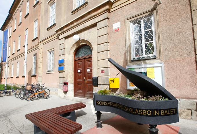 Predstavitev knjige bo potekala na Konservatoriju za glasbo in balet, kjer avtorica tudi poučuje