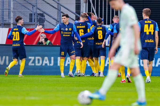 (FOTO) Še en korak do trofeje: Celje suvereno opravilo z branilcem naslova