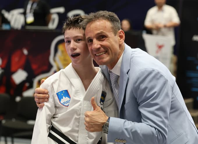 Zmagovalec Filip Živanić in Tomaž Barada.