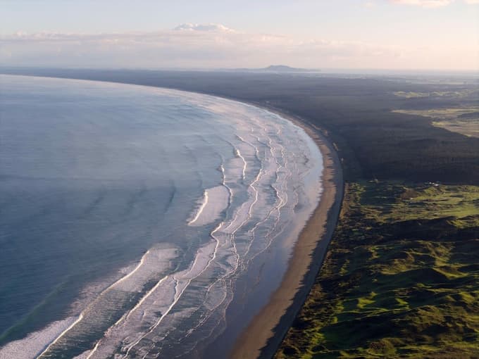 Plaža Ninety Mile beach na Novi Zelandiji