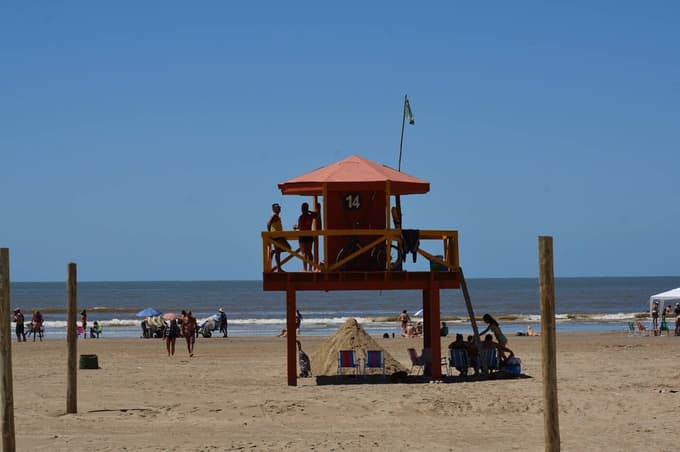 Plaža Praia do Cassino v Braziliji je rekorderka.