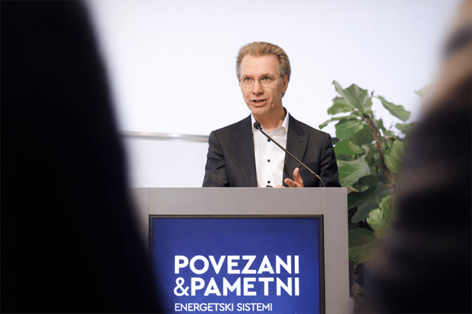 Uroš Salobir: "Integrirani energetski sistemi omogočajo prehajanje med energenti – danes plin, jutri biomasa, v prihodnje vodik."