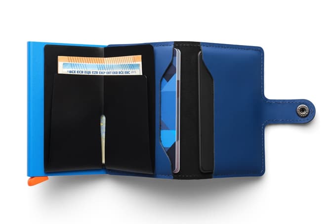 Sledljivi miniwallet vključuje poseben žep za sledilno kartico Chipolo CARD, ki je prilagojen tako, da omogoča močnejše zvočno opozorilo kot pri običajnih tankih denarnicah.