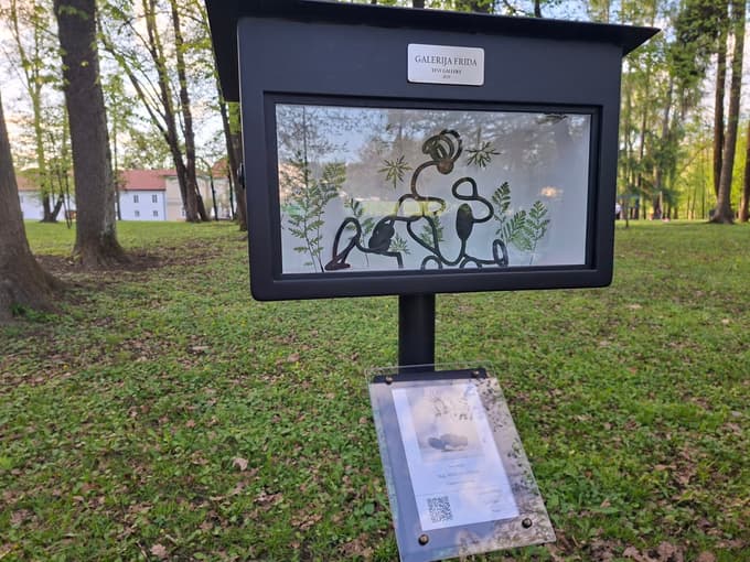 Galerija Frida: Mala bitja Nine Naveršnik