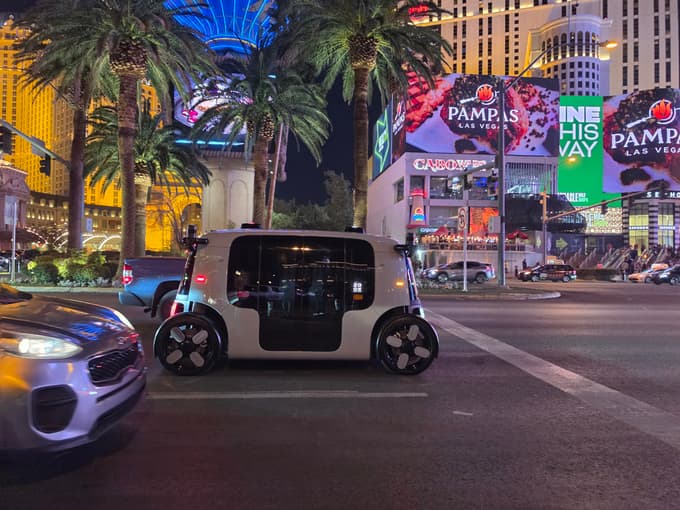 Brez voznika po Las Vegas Stripu 