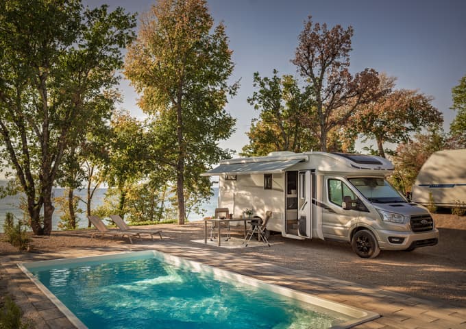 Vaš prvi letošnji skok v morje je morda bliže, kot si mislite