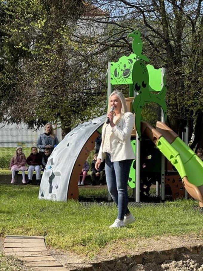 Ravnateljica Tjaša Valano