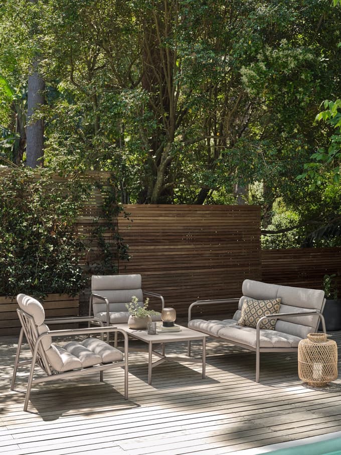 Vrt kot življenjski slog: JYSK razkriva trende, ki brišejo meje doma