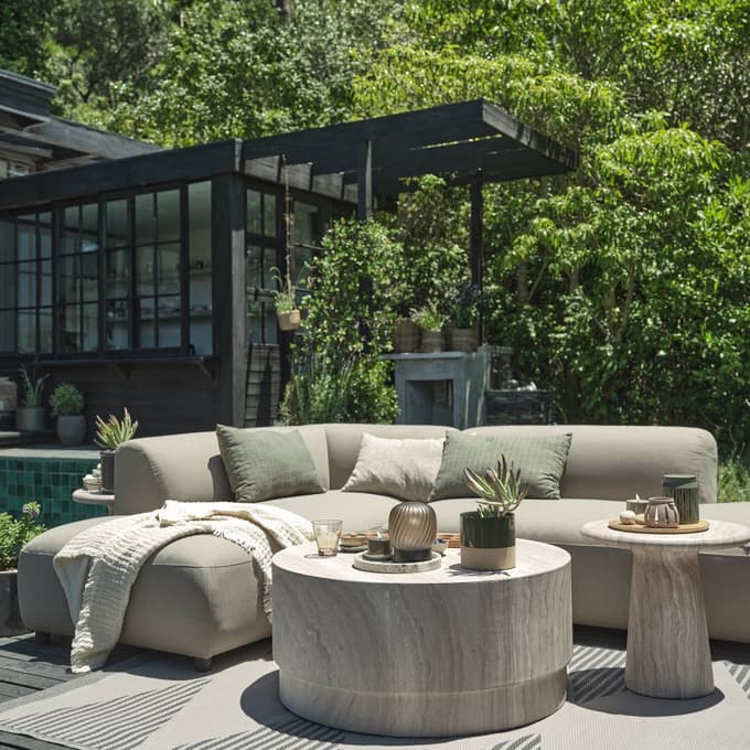 Vrt kot življenjski slog: JYSK razkriva trende, ki brišejo meje doma