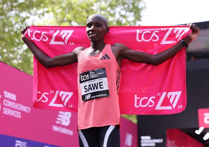 (FOTO) Rekordno hitra: Sebastian Sawe se je vpisal v zgodovino, pod dvema urama tudi Kejelecha