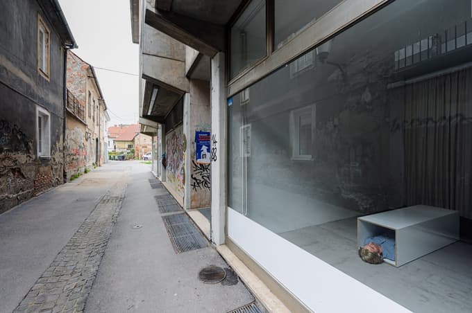 (MLADI KRITIK) Kdo je Avtor?