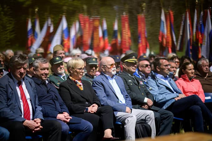 (FOTO) Predsednica Pirc Musar: Slovenci smo vedno znali odločno stopiti skupaj in ubraniti svoje temeljne pravice
