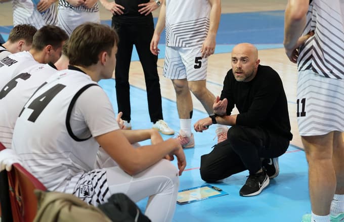 Trener Aleksandar Čikić je znova glasno vodil ekipo Branika, a zasuk mu ni uspel.