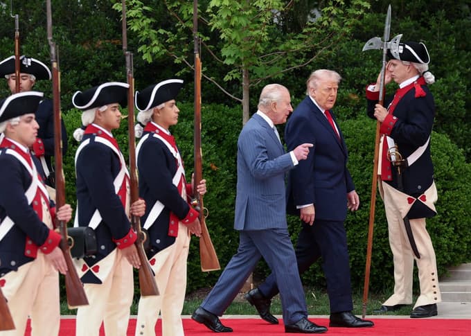 (FOTO) Trump ob sprejemu britanskega kralja izpostavil poseben odnos med državama