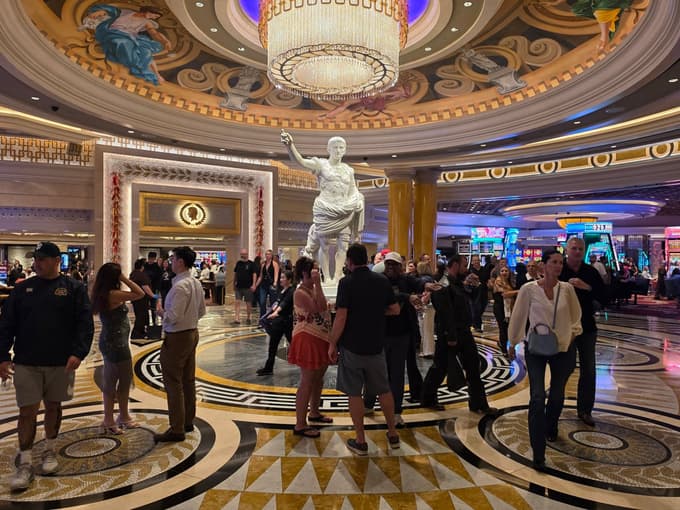 Recepcija legendarnega hotela Caesars Palace
