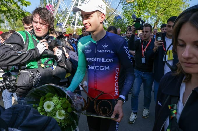 (VIDEO) Francoska senzacija proti Pogačarju na Touru, a pozor: Če hočeš groziti Emiratom ...