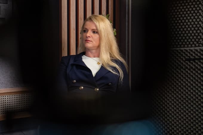 V Sloveniji imamo še vedno precej 'obrtniški' pogled na podjetništvo, kjer lastnik pogosto želi nadzorovati vse. Pri startupih pa mora biti jasno ločeno, kdo je lastnik in kdo vodi podjetje.