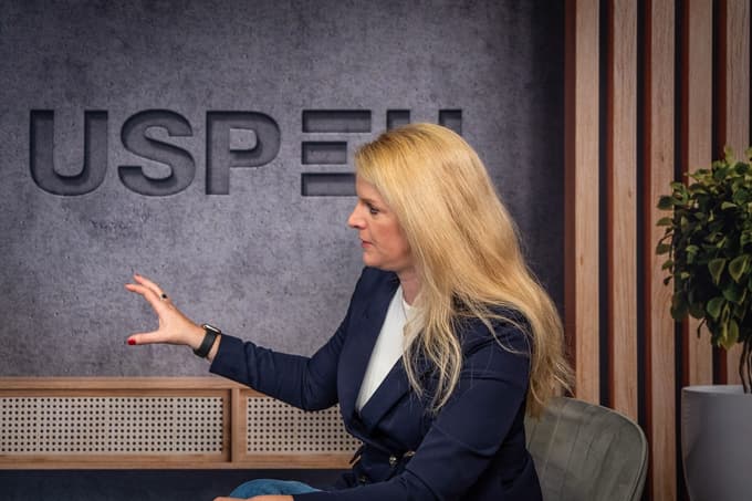 (VIDEO) Nina Dremelj: Pogodbe, ki jih podpisujemo, so vredne toliko kot ljudje, ki ob tem stisnejo roko