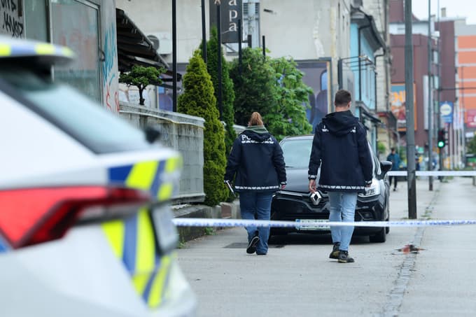 Moški pri Tivoliju z ostrim predmetom napadel žensko