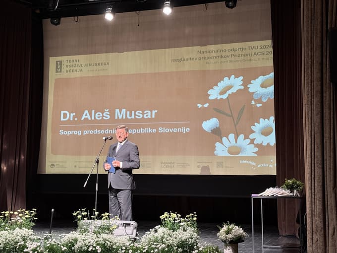 Pomen formalnega in neformalnega izobraževanja je izpostavil dr. Aleš Musar.