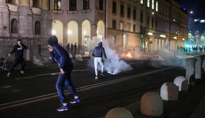 Na sojenju policistom zaradi solzivca: "Cel park Zvezda je bil v dimu ... Kadilo se je iz petih lokacij"