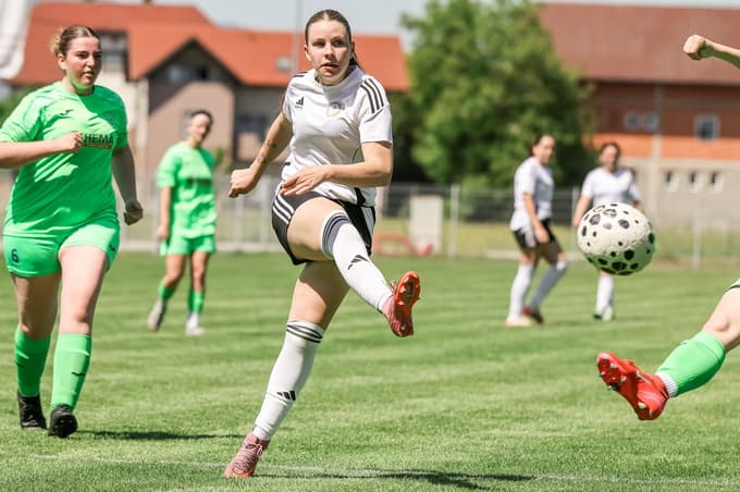 Lana Šernek je v 83. minuti zadela za 2:2 - za prvo prvenstveno točko Mariborčank v dvobojih z Olimpijo!