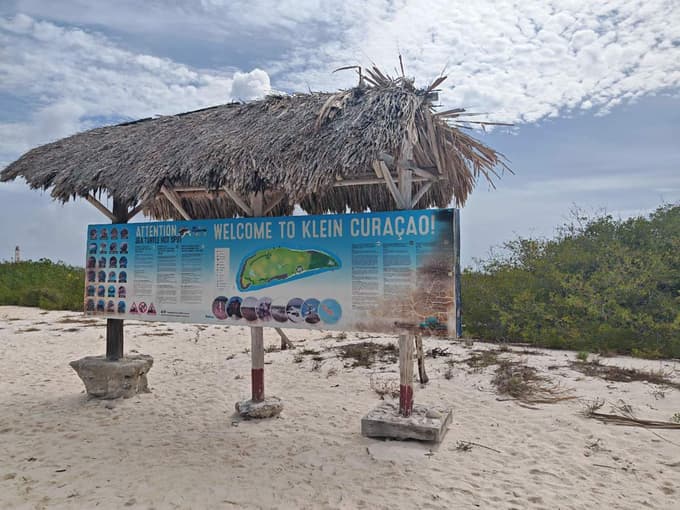 Curaçao: karibski mozaik barv, vetra in turkiznih globin