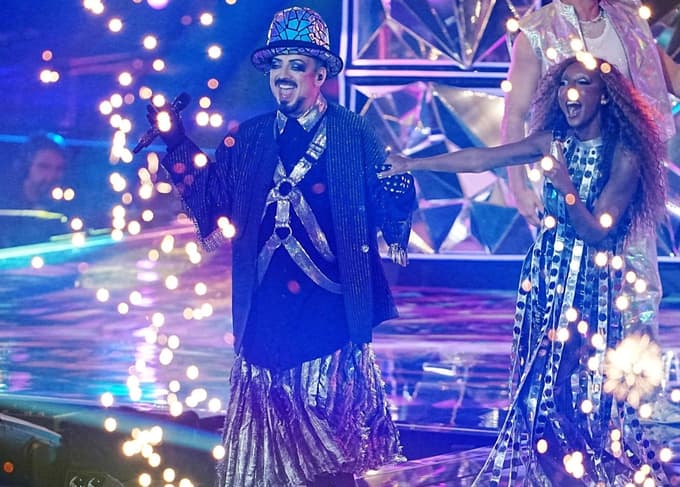 San Marino je ponovno zastopala pevka Senhit, ki se ji je tokrat na odru pridružil slavni Boy George.