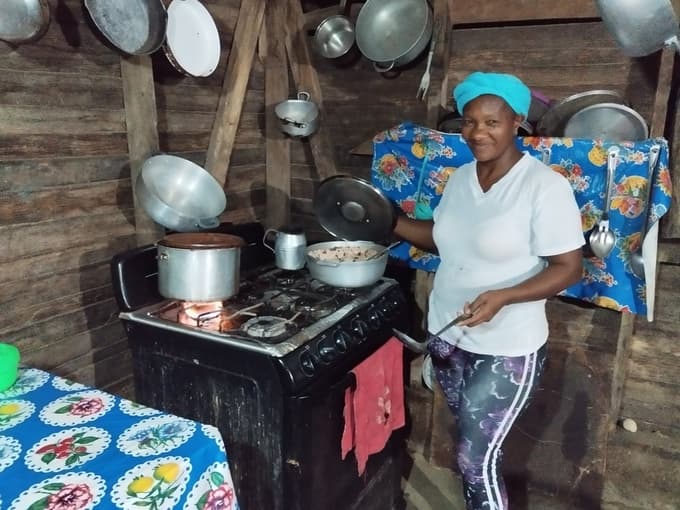 Domača kava izpod rok gospodnje v laguni Brus, Honduras