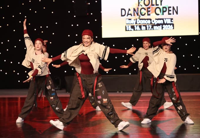 (FOTO) Več kot 2000 plesalcev zavzelo Dvorano Tabor: Od baleta do break dancea v nekaj minutah