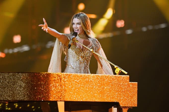 Avstralka Delta Goodrem je mnoge navdihnila tudi s svojo življenjsko zgodbo o dobljenih zdravstvenih bitkah. Na novo se je morala naučiti govoriti.