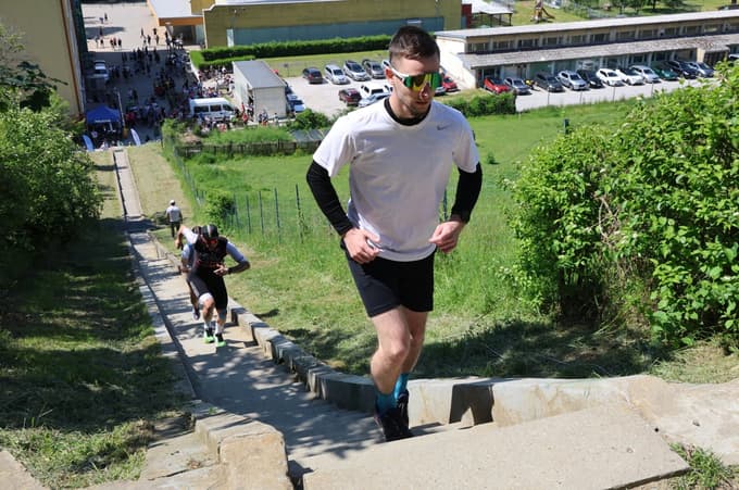 (FOTO) Na mariborski Kalvariji znova odmevala Štengijada: Največ ekip doslej teklo za dober namen
