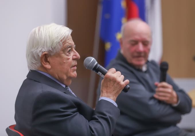 Milan Kučan in Jože Jagodnik