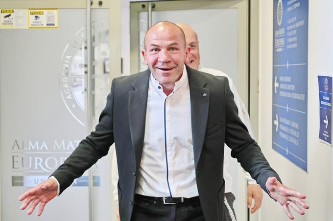 (FOTO) Boks na univerzi: Kako je Dejan Zavec skoraj postal Kevin Costner