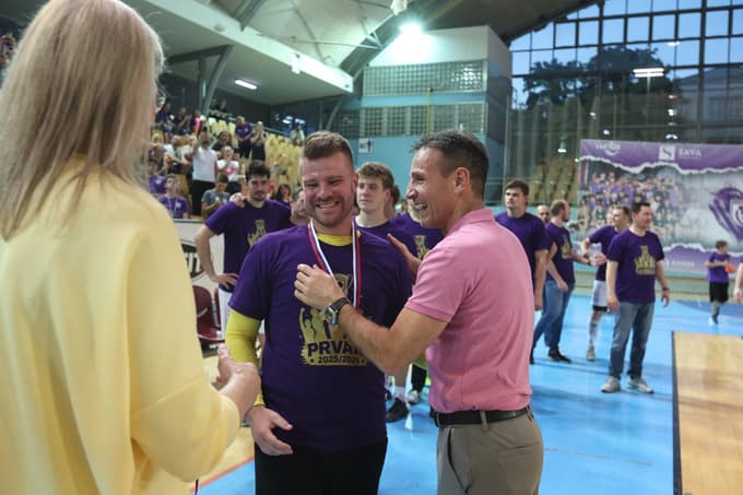 (FOTO) Proslavitev naslova oplemenitili z zmago
