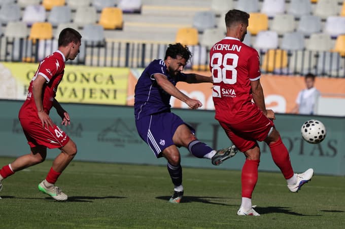 (FOTO) Maribor - Aluminij 3:0: Pomlajeni vijoličasti le prekinili niz porazov