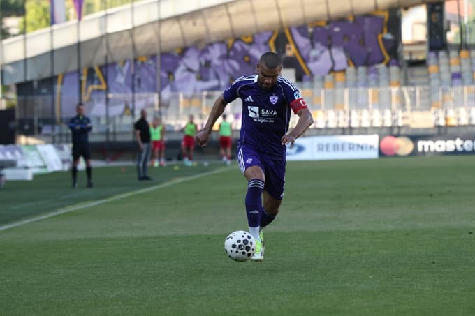 (FOTO) Maribor - Aluminij 3:0: Pomlajeni vijoličasti le prekinili niz porazov