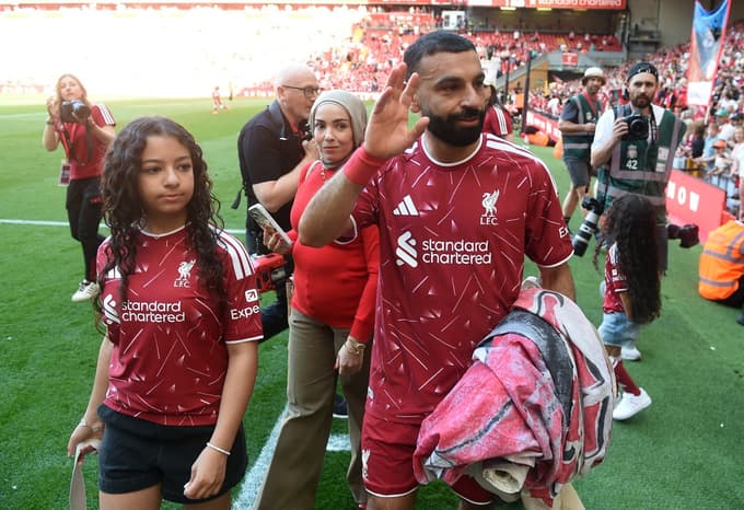 Mo Salah se je v solzah poslovil od Anfielda.