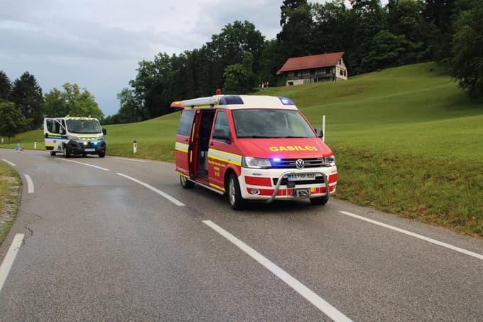 Na kraju so bili reševalci, policisti in gasilci.